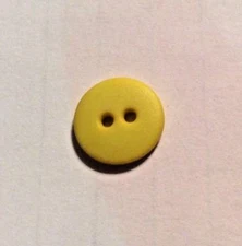 DILL BUTTONS #102019 BRIGHT YELLOW ROUND--2 HOLE--13MM-- 12 PIECES