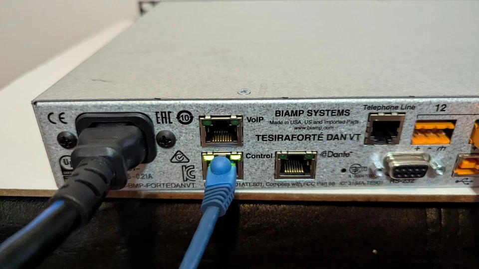 Procesador de audio Biamp Tesira Forte Dan VT DSP con Dante y USB Foto 4 de 4