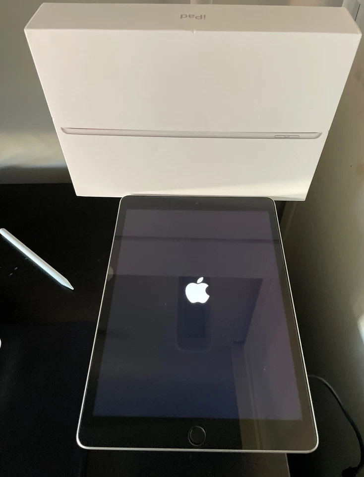 Apple 2021 iPad 10,2", Wi-Fi, 64GB - Argento 9ª generazione-IOS26 Beta - Imagen 2 de 4