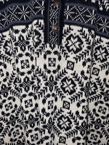 LL Bean Ski Sweater Nordic Fair Isle Pullover Buttons Snowflakes USA Cotton Lg. - Picture 5 of 10