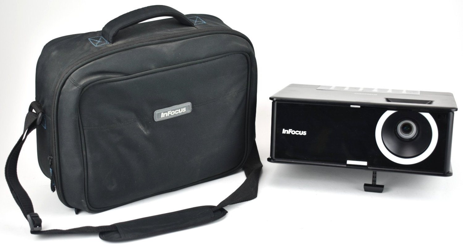 InFocus IN2114 1080p DLP Projector 3000 Lumens ONLY 70 LAMP HOURS!