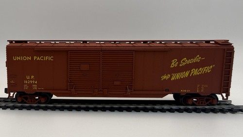 HO Roundbell Custom Union Pacific 50’ DD Boxcar UP 162994 con acopladores Kadee | Zustand: Used