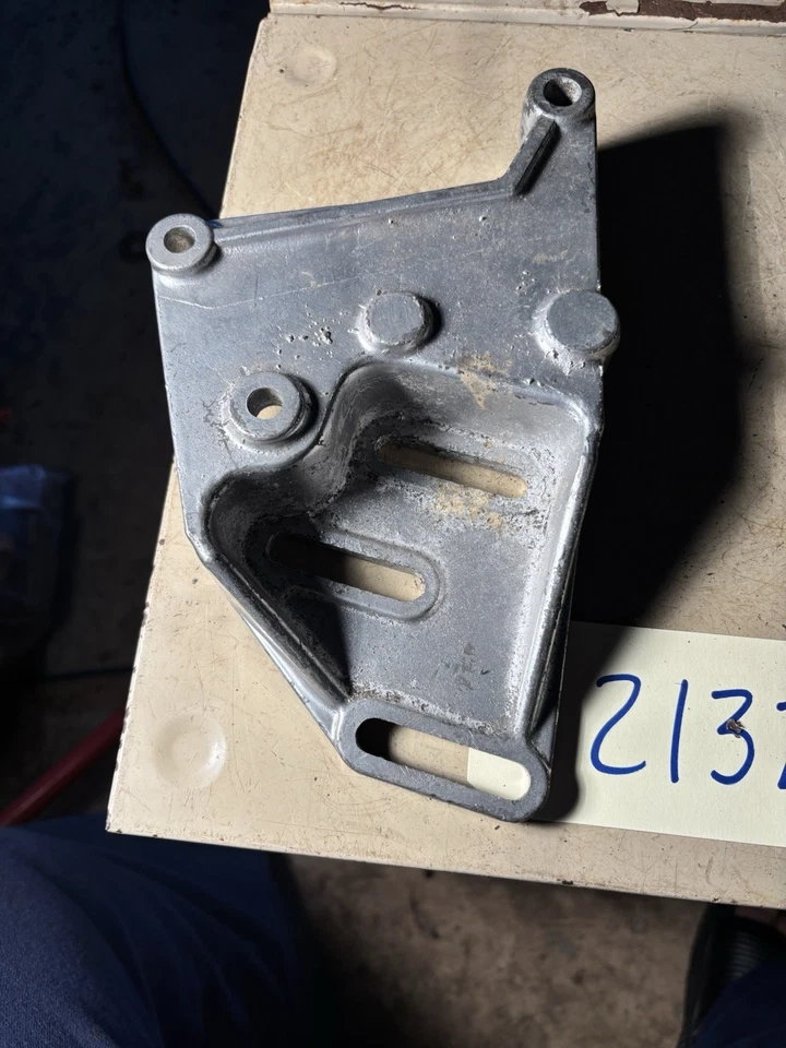 1968-1971 AMC Amx Javelin V8 Power Steering Mounting Bracket - Image 3 of 4