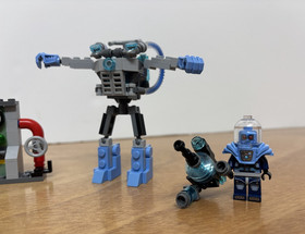 Mr. Freeze Ice Attack Lego Set #70901 100% Complete Great Condition No Box