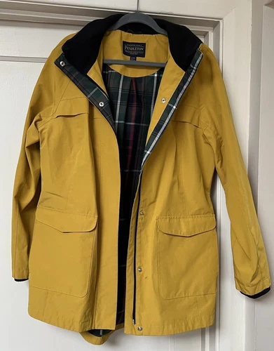 Vintage Pendleton Mustard Colored Raincoat With Plaid Lining Sz XL EUC