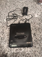 SONY DISCMAN D-11 PERSONAL/PORTABLE CD 