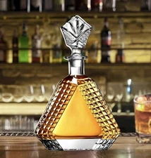 Luxury Triangle Whiskey Decanter 650ml Premium Glass Liquor with Solid Glass