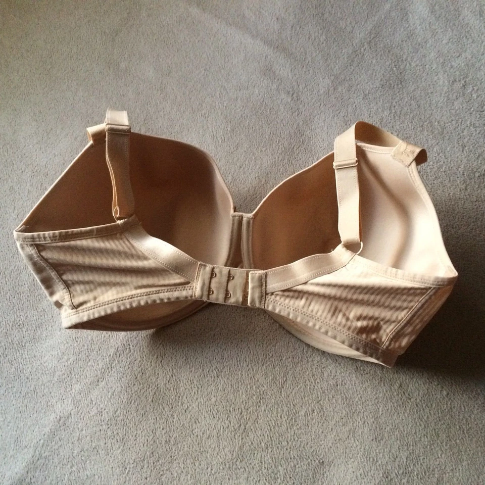 Camiseta Freya 36J (GG) Nude Idol Moldeada Balcón Sujetador con Aros Estilo 1050 Nueva con Etiquetas Foto 2 de 4