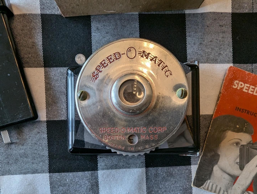 Speed O Matic Camera, Developing Tank and instructions - Picture 2 of 8