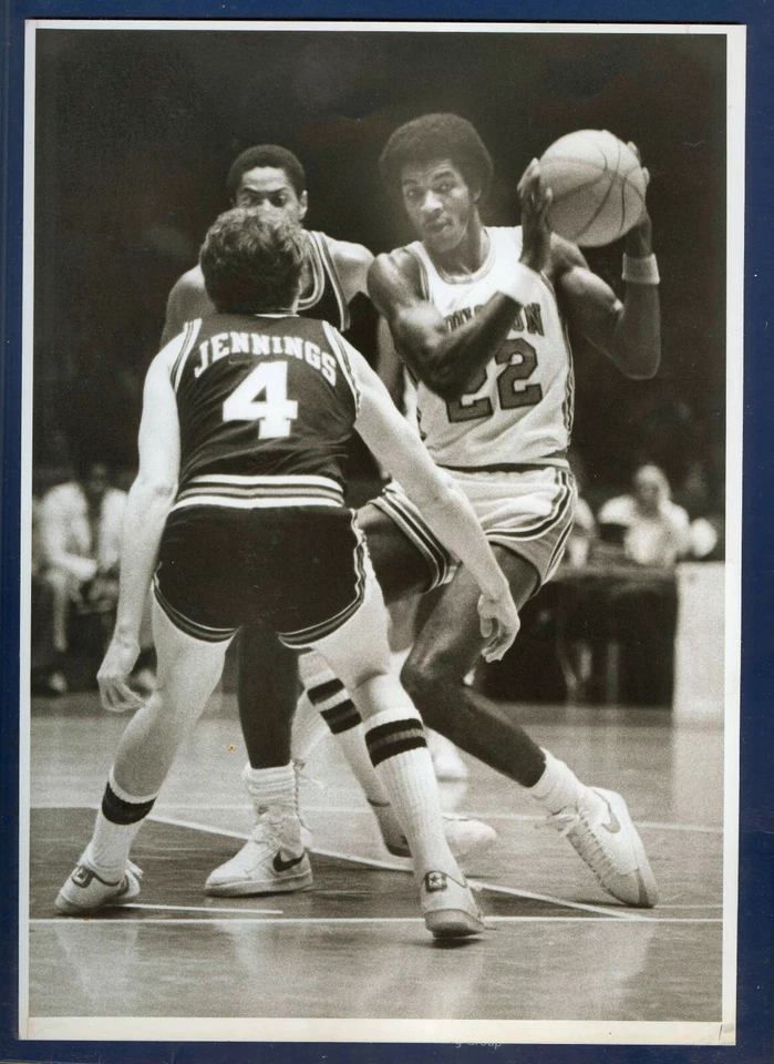 ¡Foto original vintage tipo 1 1981! ¡CLYDE DREXLER! HOF! ¡Pre-Novato! PSA/DNA Foto 2 de 4