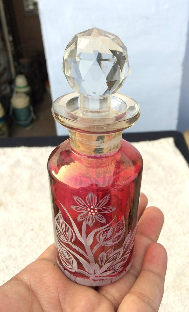 アンティーク パフュームガラス Vintage Beautiful Floral Pattern Perfume Glass Bottle Decorative
