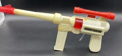 Vintage ASTRONAUT Sparkling Space Ray Gun Sparks Tommy