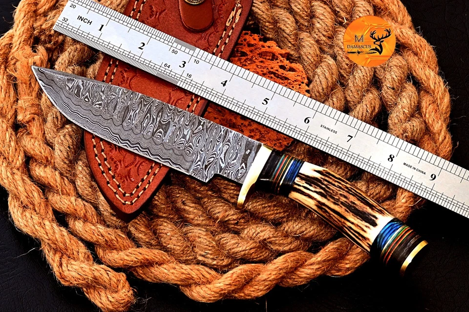 CUSTOM MADE HAND FORGED DAMASCUS 10" HUNTING/BOWIE KNIFE STAG/ANTLER HANDLE 2793 - Image 3 of 4