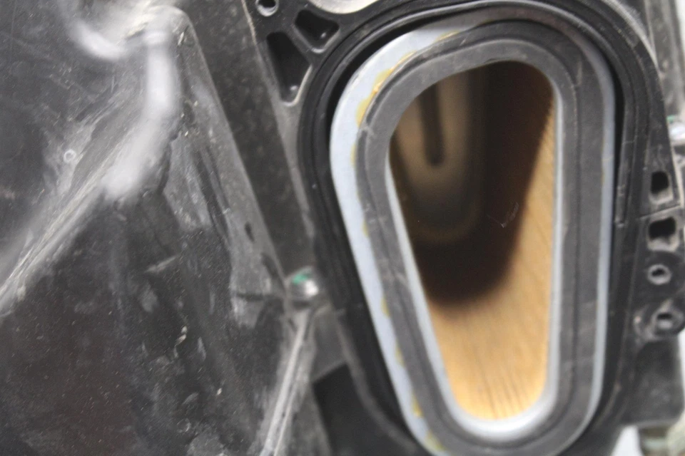 Honda CBF1000 2008 caja de aire caja de filtro de admisión de aire BB641 Foto 3 de 4