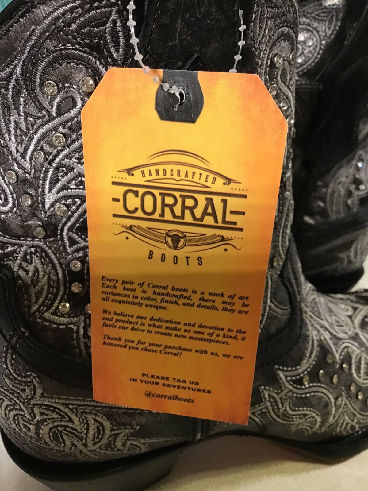 NEW Corral Ladies Black White Crystal Embroiders Snip Ankle Boot C3923 Size 11 M