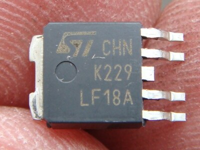 ONE LOT 25 LF18A 1.8V Linear LDO Voltage Regulators by STMicro -- NEW and UNUSED