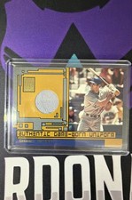 2001 Topps Reserve - Game-Worn Uniform Shawn Green #TRR-SG (MEM)