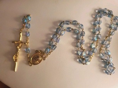 Vintage religiöser Rosenkranz blaue Kristalle Perlen Kreuz Anhänger 22'' O8
