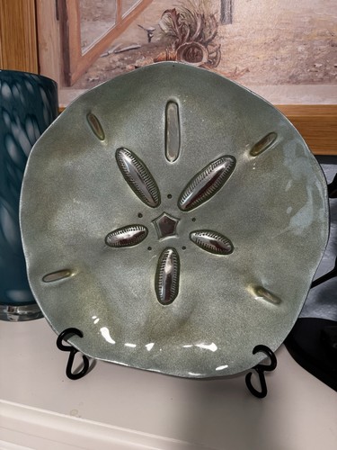 Mariposa 13 2/2” Sand Dollar Design
