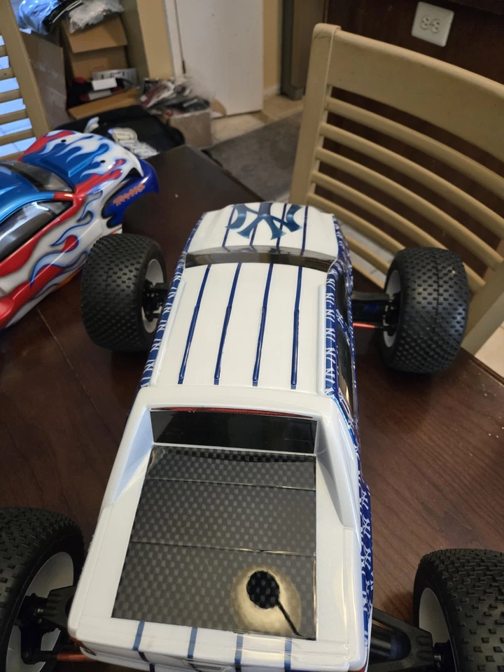 Proline Cadillac Escalade EXT 1/10 Custom New York   Yankees RC Body  - Image 2 of 4