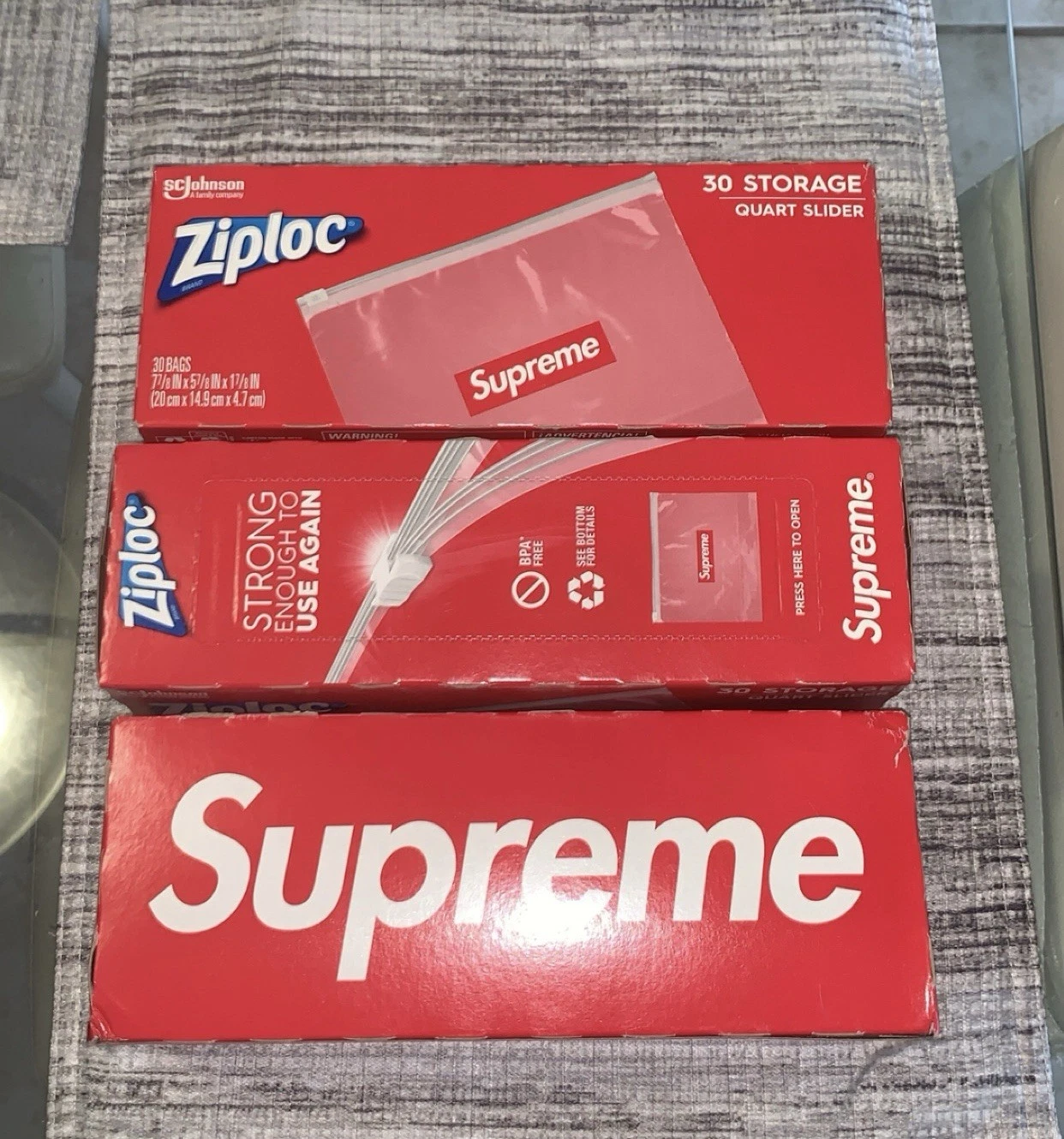 Sacs à fermeture éclair Supreme Ziploc boîte de 30 pièces 100% AUTHENTIQUE