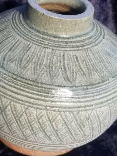 Thai Sawankhalok Celadon Pottery Jar Old