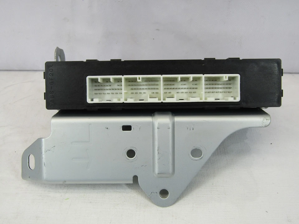 Subaru Outback or Legacy 2014 módulo antirrobo unidad integrada 88281AJ55A OEM Foto 3 de 4