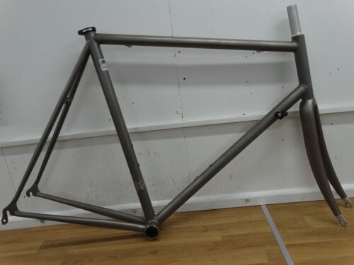 RALEIGH TITANIUM ROAD 61cm FRAME c1993 WITH CARBON FORKS - Picture 1 of 21