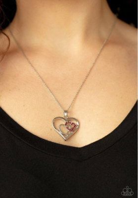 Collier Paparazzi Avec Pendentif Cupidon - Argenté, Rose, Neuf Avec étiquettes