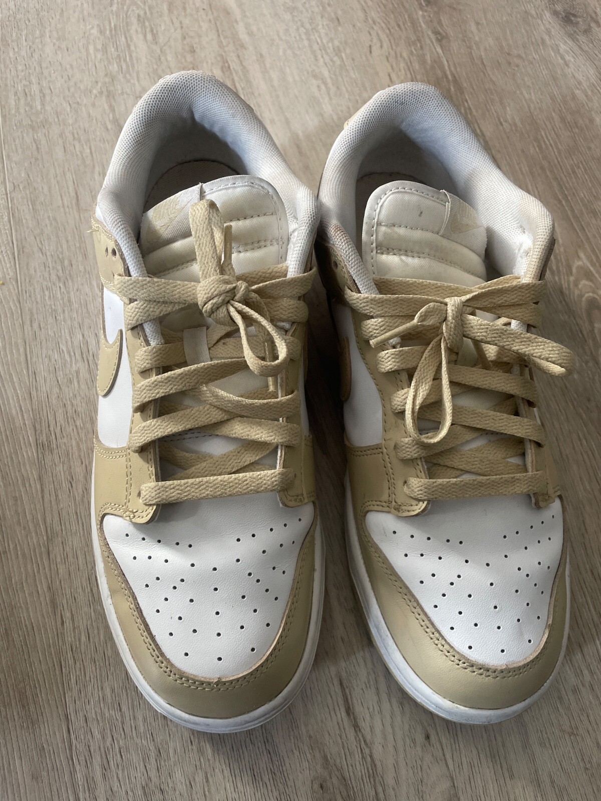 nike dunks - image 1