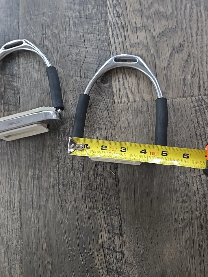 estribos ingleses Foto 3 de 4