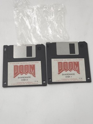 Ultra Rare Red 1993 DOOM Shareware ID Software PC Computer Game Floppy Disk 1&2