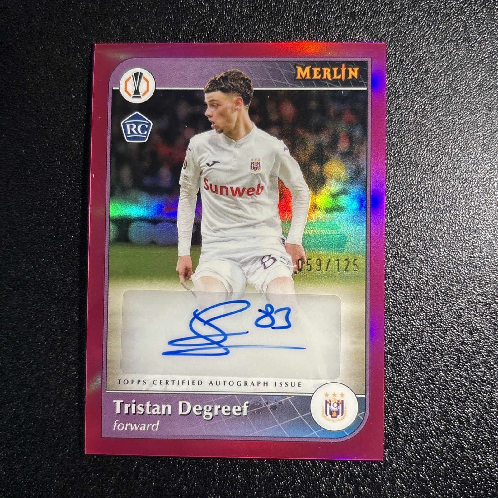 24-25 Topps Merlin UEFA Tristan Degreef Magenta Refractor /125 Auto view 1