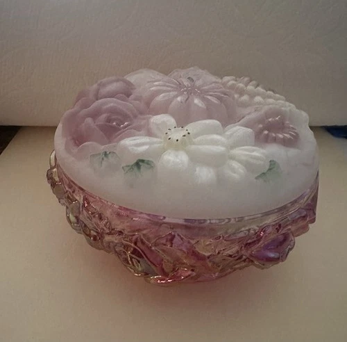 FENTON Pink Iridescent glass lidded Powder Jar Bowl A63 Hand painted Lid