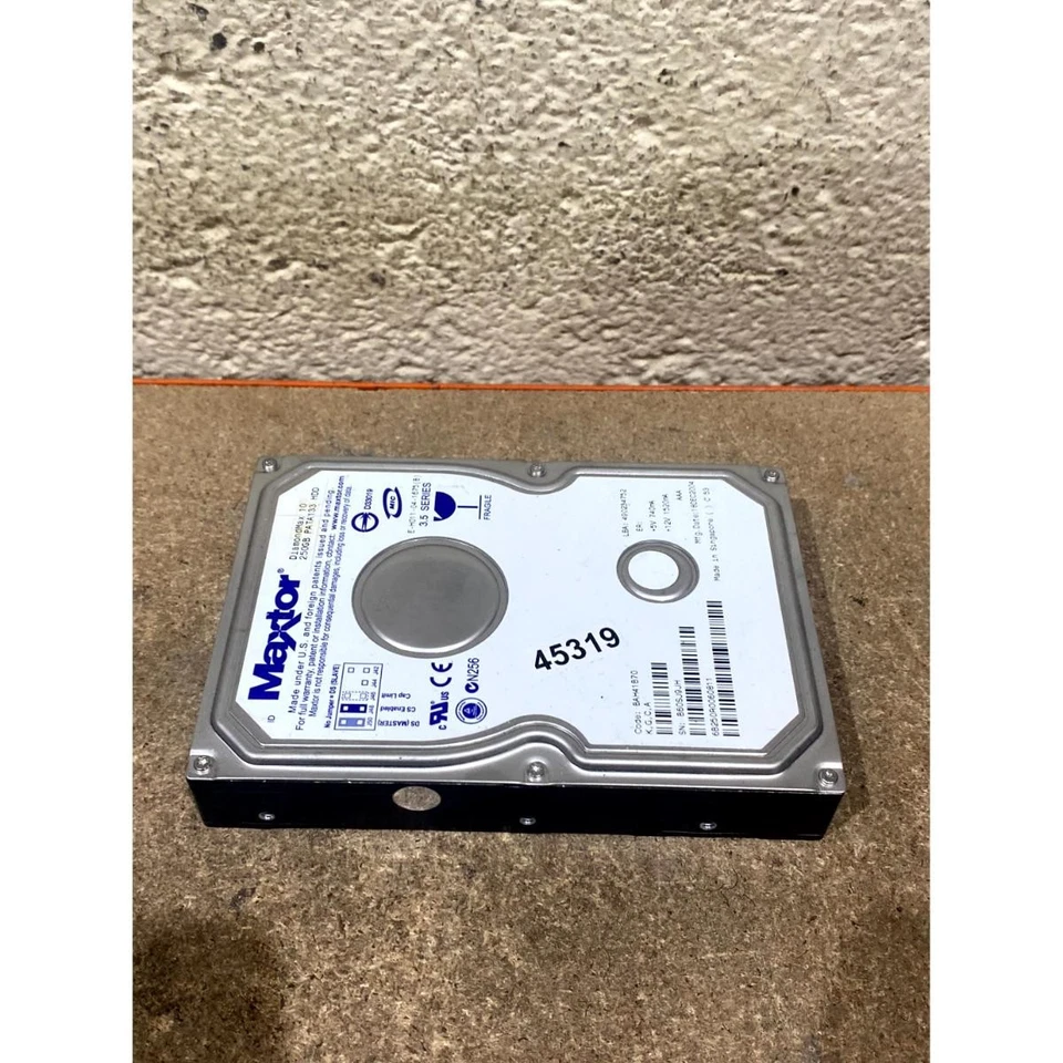 Maxtor DiamondMax 10 BAH41B70 3.5" HDD Internal Hard Drive 250GB PATA133 Compact - Image 3 of 4