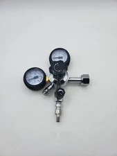 Keg Regulator, Quick Disconnect Co2 Kegerator Regulator with Pressure Adjustment