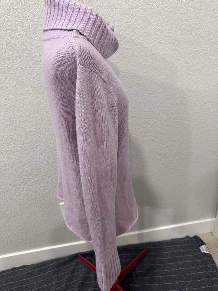 Suéter Fifth Avenue Púrpura Claro Cuello Alto 100% 2 Capas Cachemira Talla Mediana Foto 3 de 4
