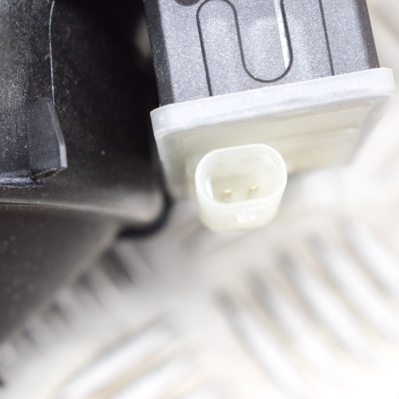 VOLVO XC40 B4 Fuel Tank Flap 32296804 32262810 2.0 Petrol Hybrid 145kw