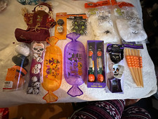 Huge Lot Halloween Party Supplies Halloween Decorations CANDLES COOKIE CUTTERS