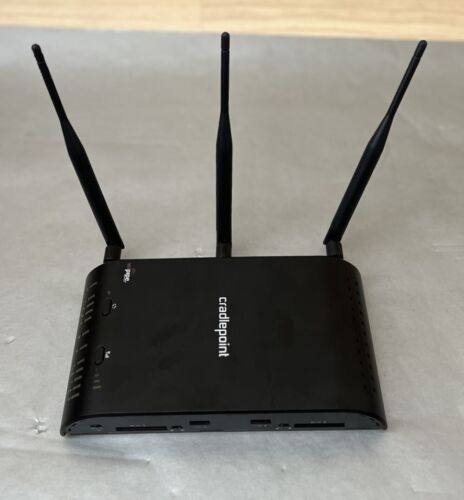 Cradlepoint AER Series Router AER1600/AER1650 AT&T - Picture 4 of 8
