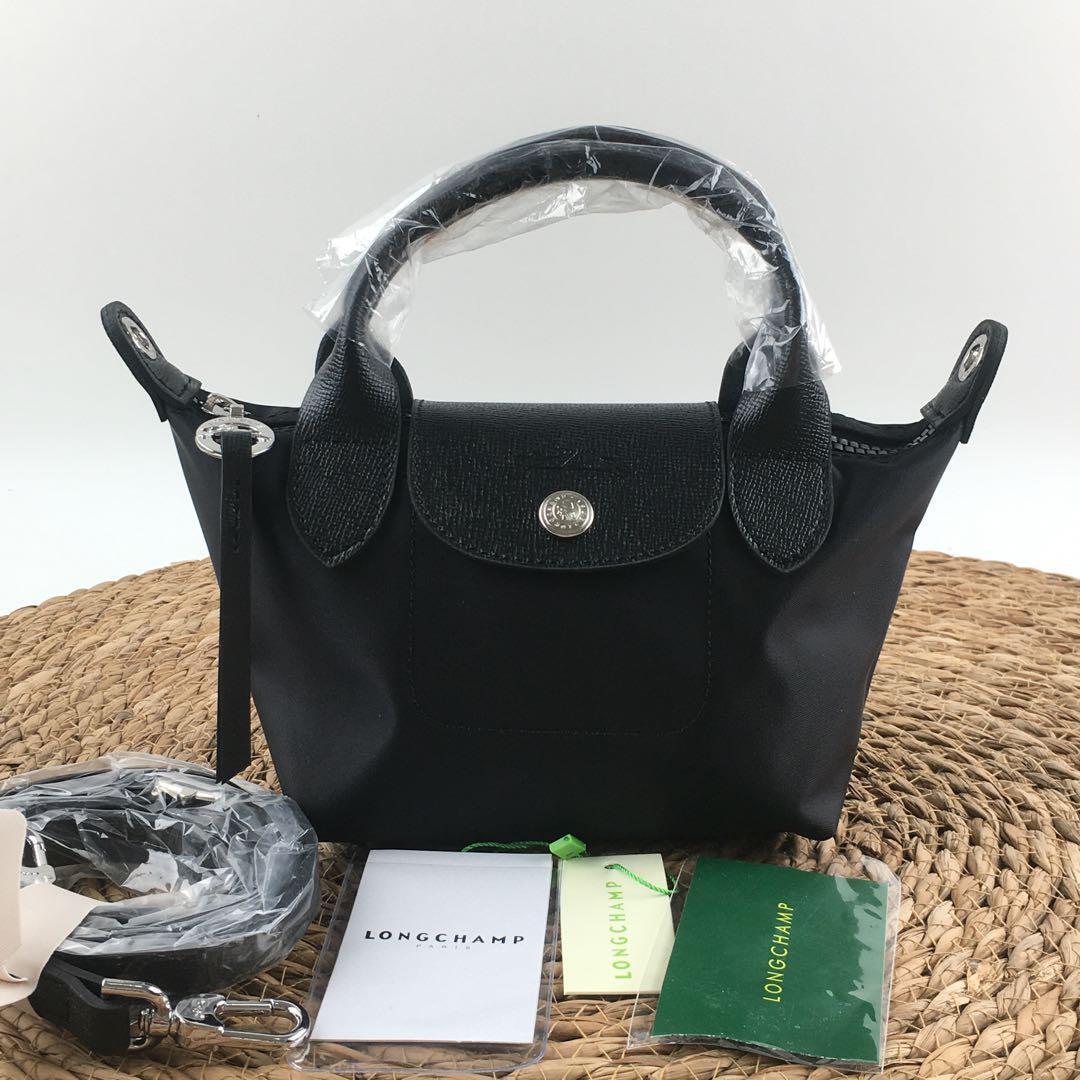 Chocolate Eggs Enter Zaini Zaini Hello Kitty 2025 - Main Image