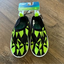 Speedo Kids Geometric Black and Green Water Shoes, Surfwalker, NWT, Size M 7/8