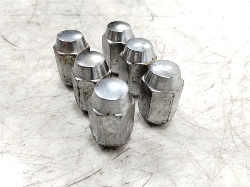 Conjunto de porcas dianteiras Can-Am Spyder RT 990 2011 - Imagem 4 de 4