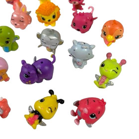 Hatchimals lot of 24 Colleggtibles Collectible Figures Small Tiny Animals Pets