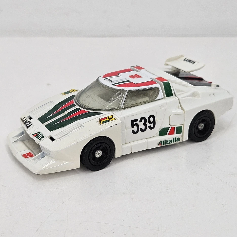 Wheeljack 1982 Vintage Hasbro G1 Transformers Figure Takara Japan Lancia 539 - Image 2 of 4