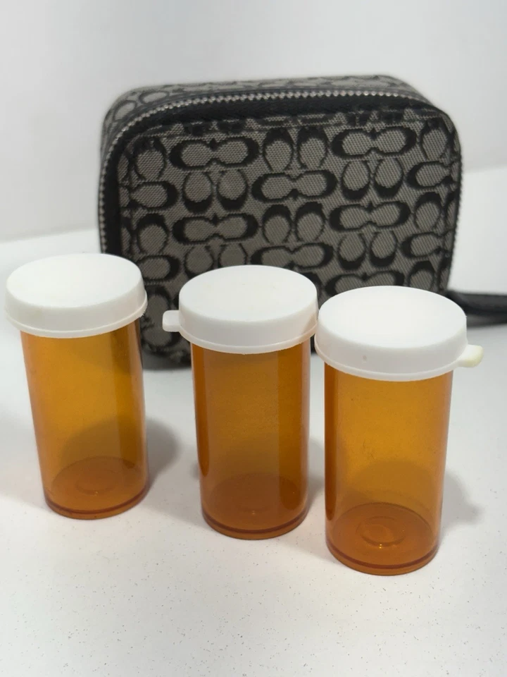 Caja de viaje Coach Mini Signature de cuero de lona negra/gris triple pastilla Foto 2 de 4