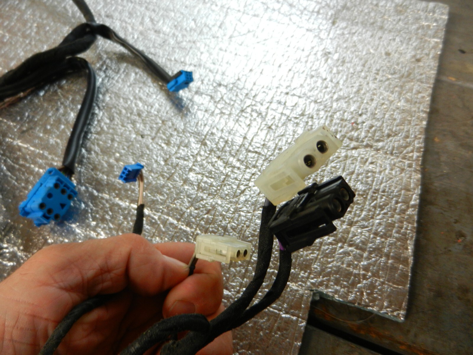 BMW E32 E34 Driver Seat Wire Harness 61128365403 | eBay
