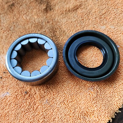 Bearing + Seal - NEW DK-68328 wheel roller cylindrical 513067 BCA513067 17555771