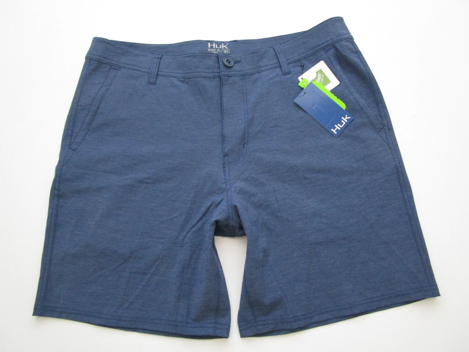 Mens 36 Huk Fishing Waypoint Shorts blue NWT