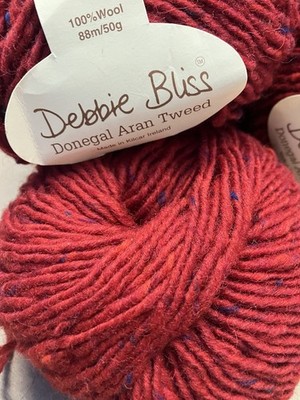 4 Balls Debbie Bliss Donegal Aran Tweed Wool  Yarn 88m Color 281105 Red